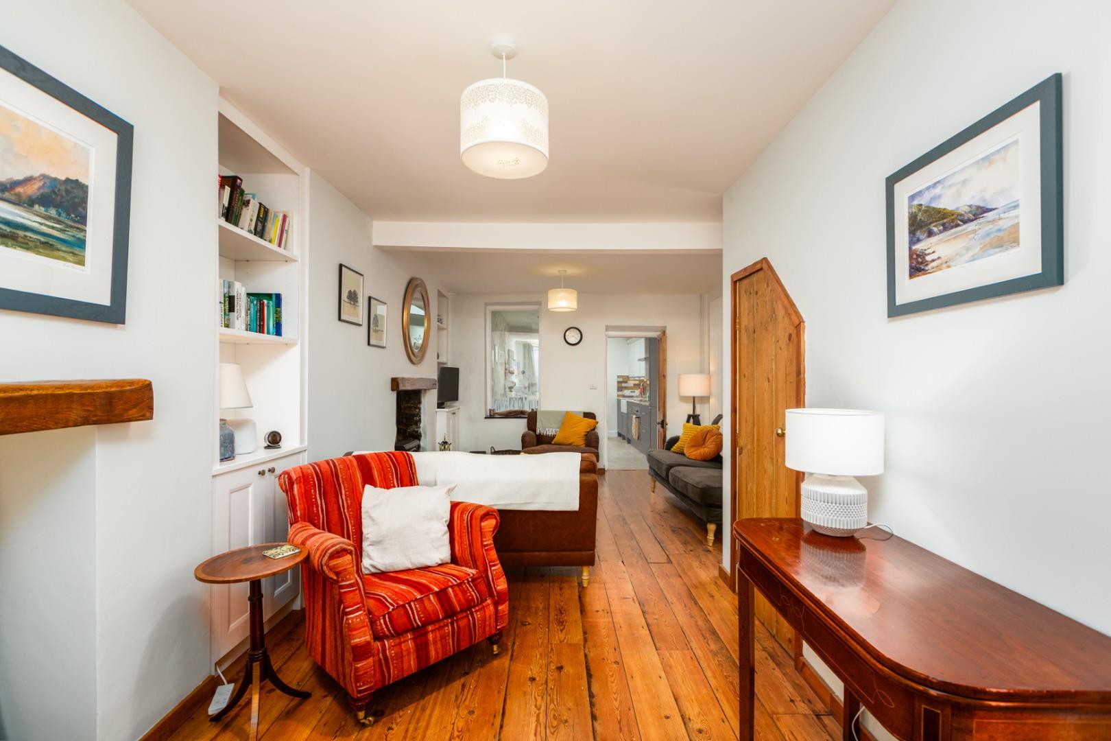Gloucester Place, Mumbles, Swansea, SA3 4LQ